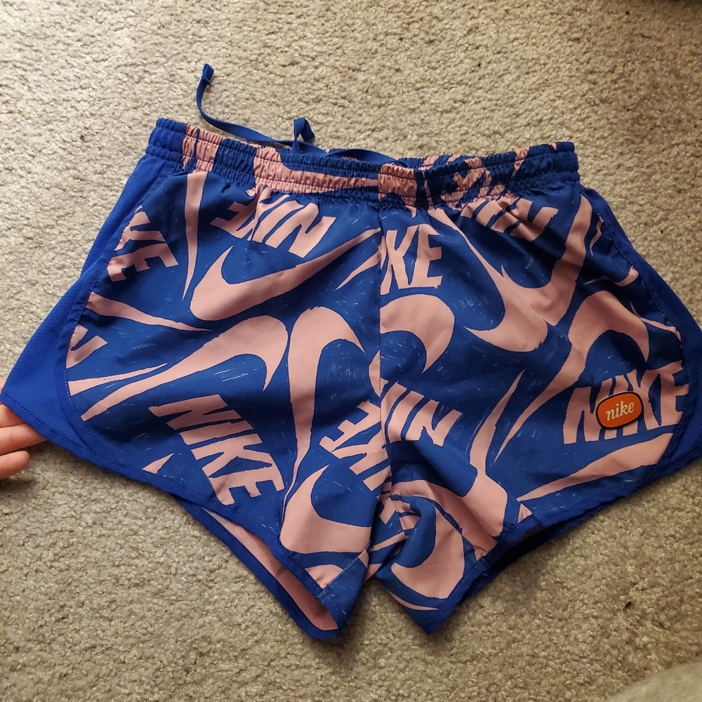 Girls retro nike shorts